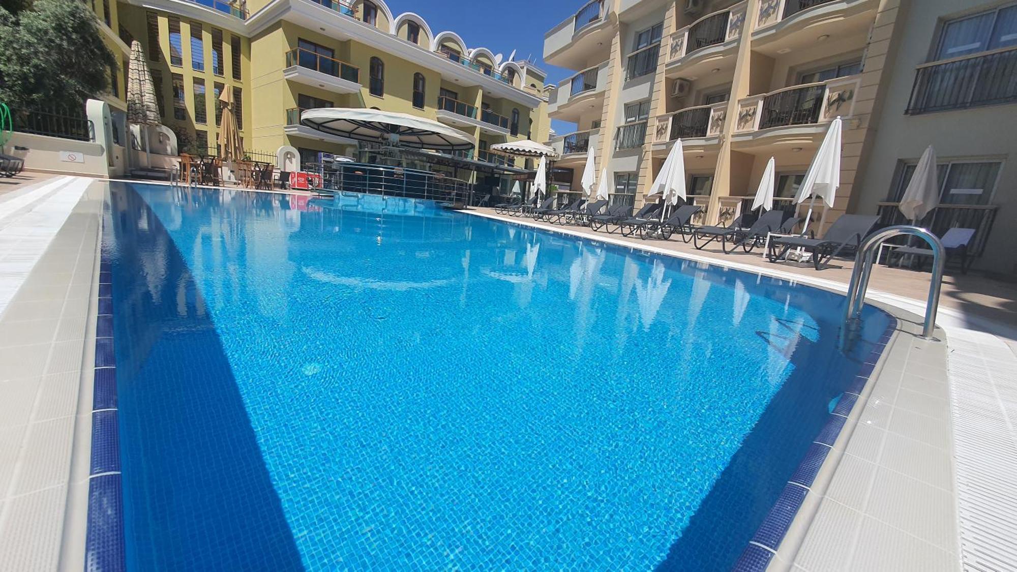 Club Karakas Apart Otel Marmaris Exteriör bild