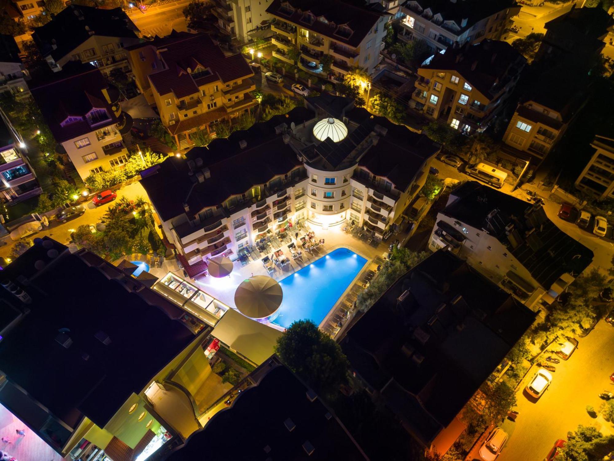 Club Karakas Apart Otel Marmaris Exteriör bild