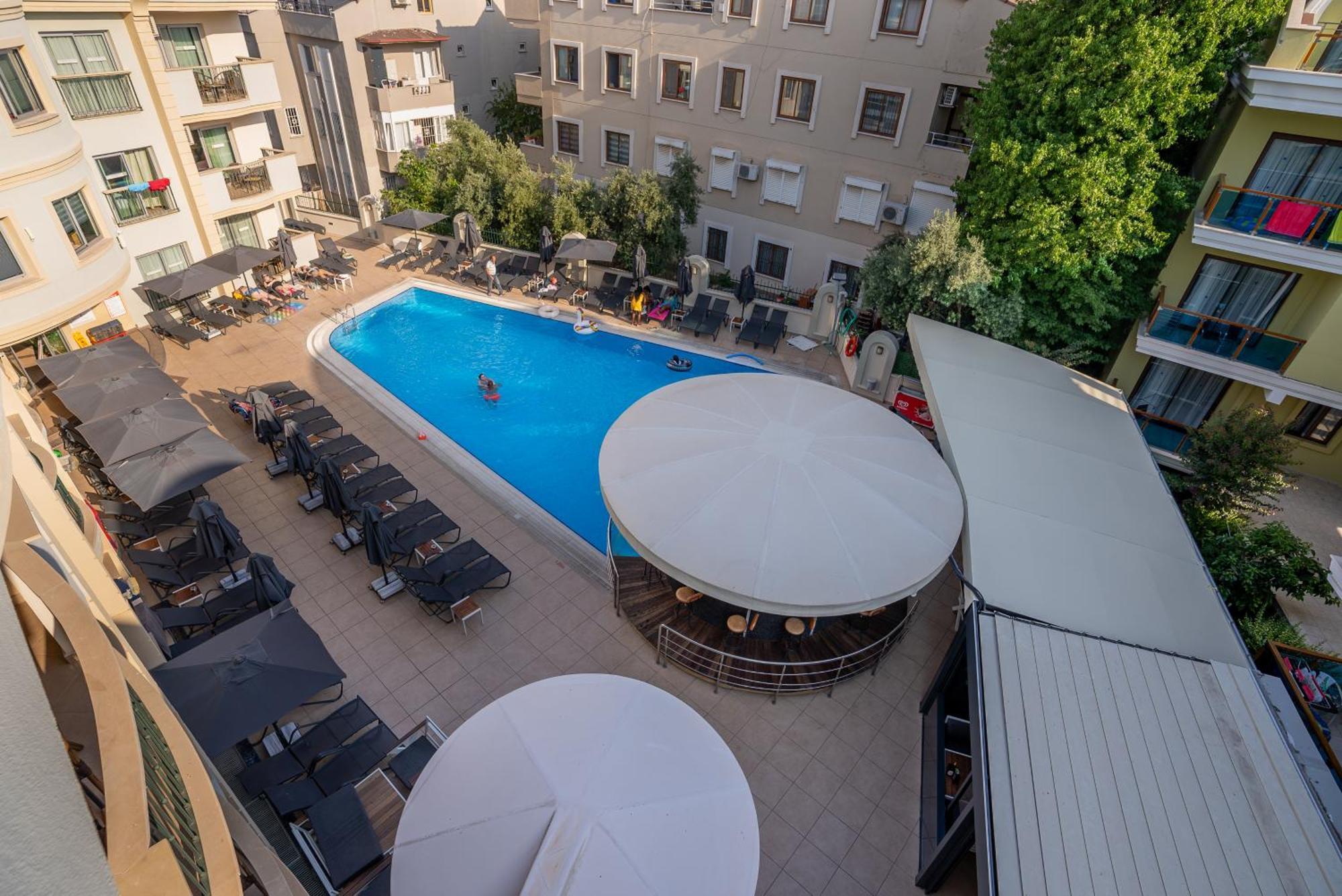 Club Karakas Apart Otel Marmaris Exteriör bild