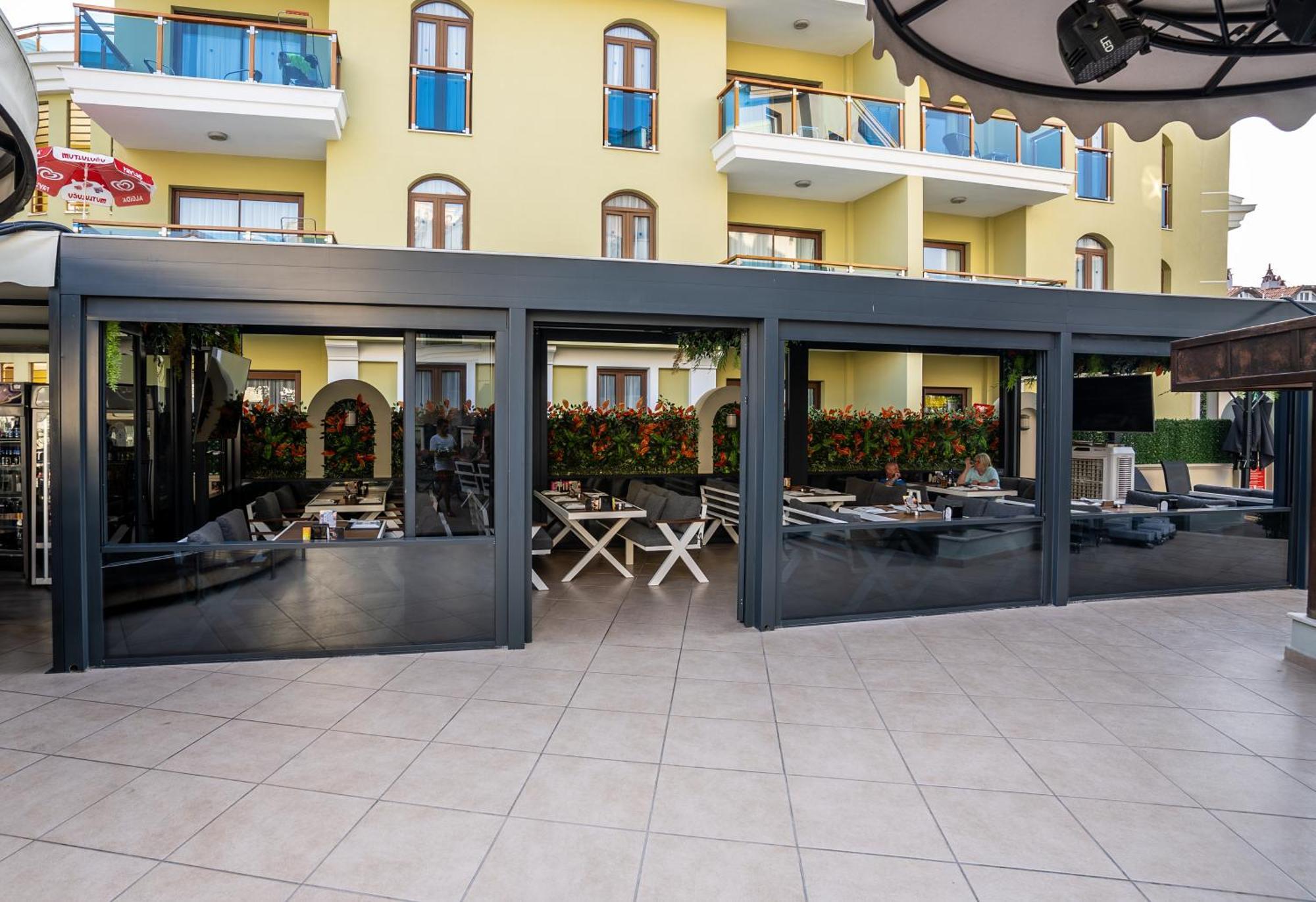 Club Karakas Apart Otel Marmaris Exteriör bild