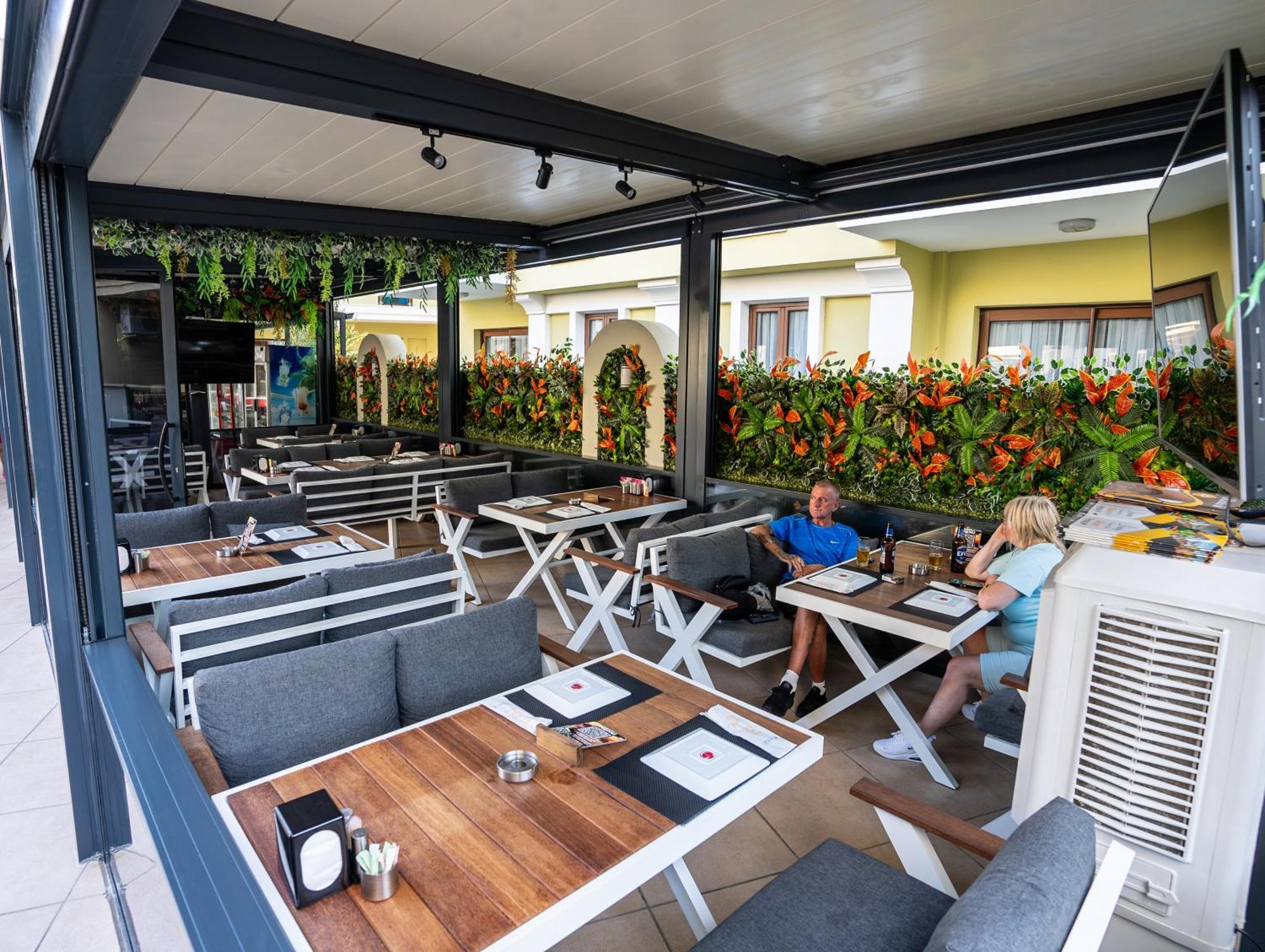 Club Karakas Apart Otel Marmaris Exteriör bild
